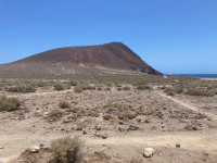 Montaña Roja and Charca del Médano